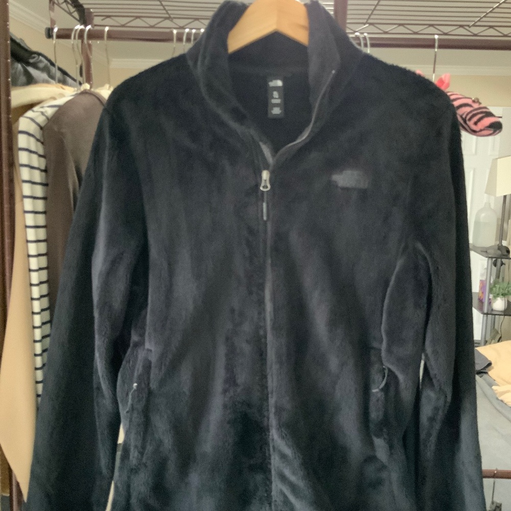 Black full zip Patagonia jacket. Women’s XL